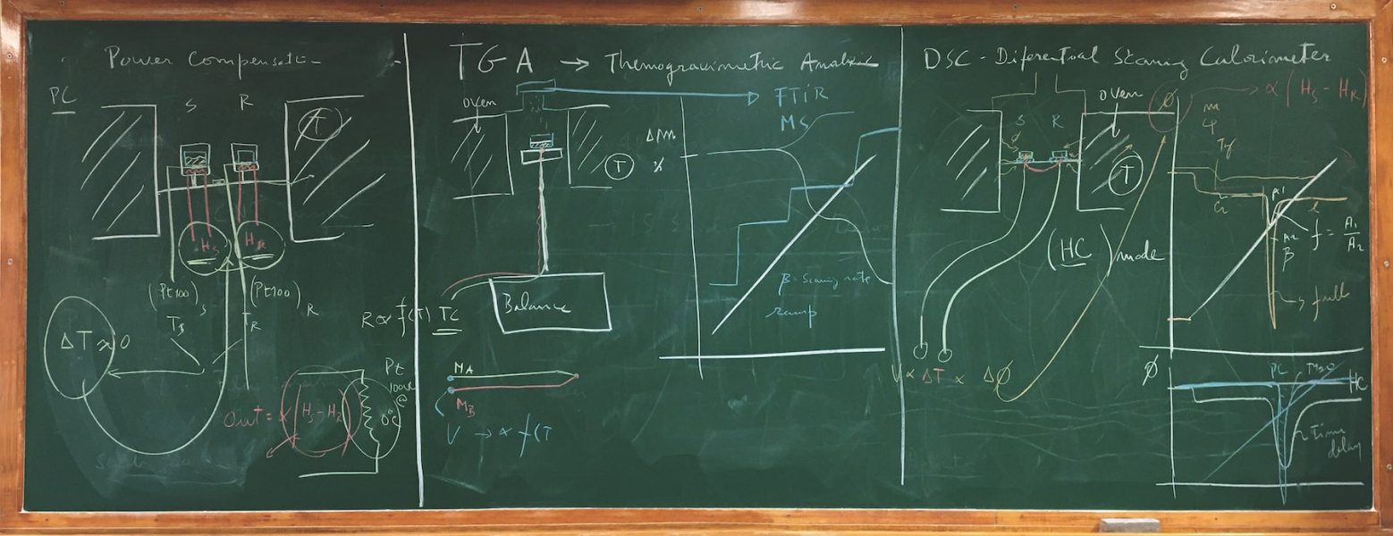 Aula sobre calorimetria diferencial de varrimento (DSC) e termogravimetria (TGA)